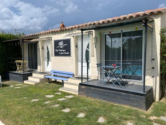 Chez Frederique Et Jean-Claude Ξενοδοχείο Les Taillades Εξωτερικό φωτογραφία